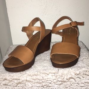 Leather wedges